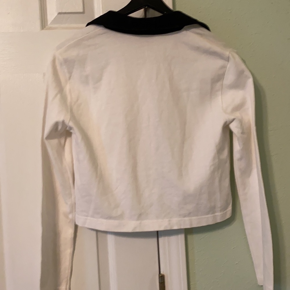 Size. 10 petite junior blazer (Used) runs small - Picture 8 of 8